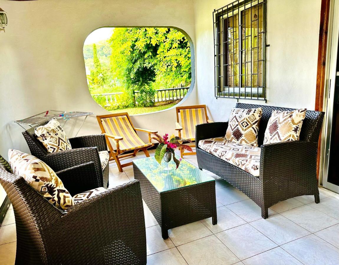 88 Days Self Catering Holidays & Accomodation Baie Lazare  Εξωτερικό φωτογραφία